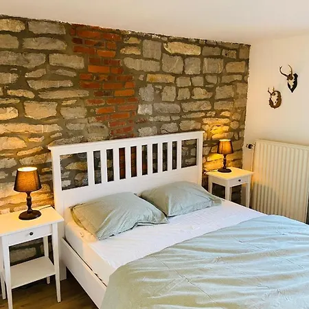 La Caverne Tatil Evi Rochefort