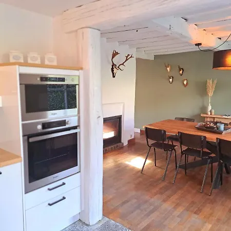 La Caverne Tatil Evi